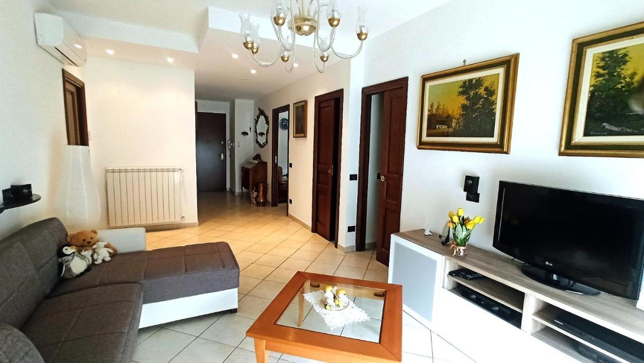 Apartamento Il Tulipano San Bartolomeo Al Mare Exterior foto