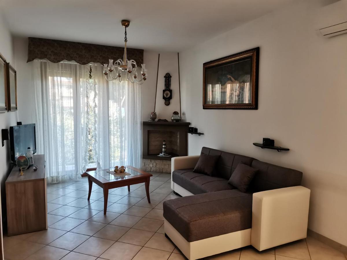 Apartamento Il Tulipano San Bartolomeo Al Mare Exterior foto