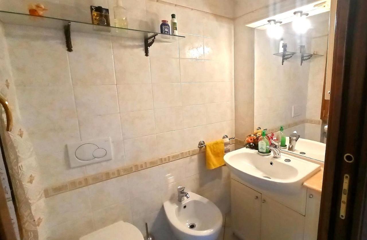 Apartamento Il Tulipano San Bartolomeo Al Mare Exterior foto