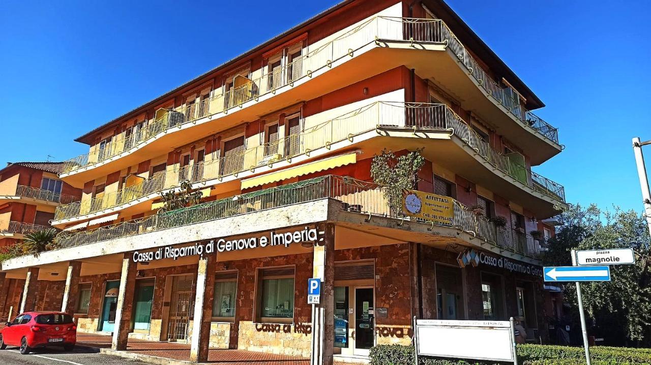 Apartamento Il Tulipano San Bartolomeo Al Mare Exterior foto
